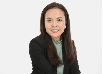 Bà Giang Trần